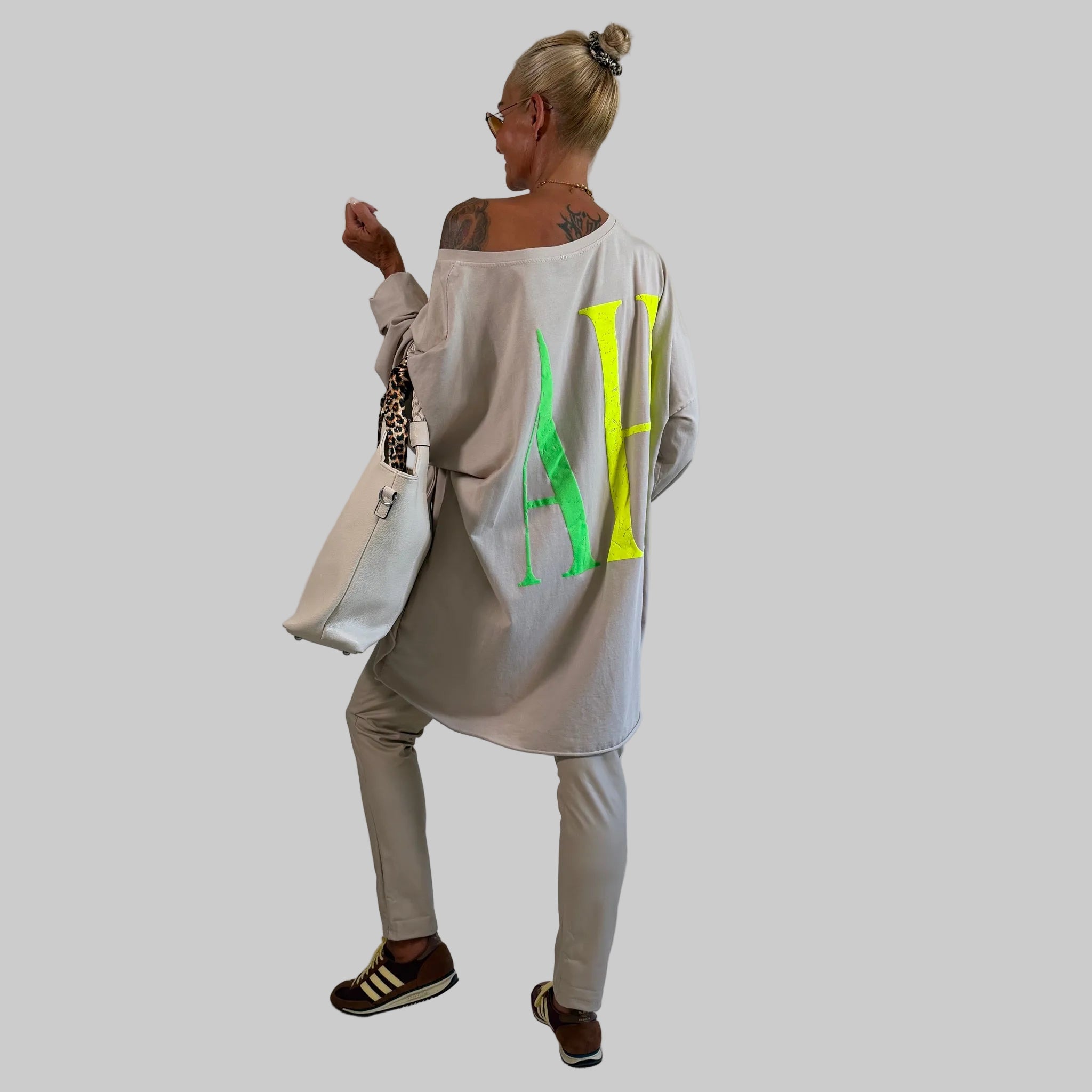 Longshirt Oversize "YEAH" - Farbauswahl