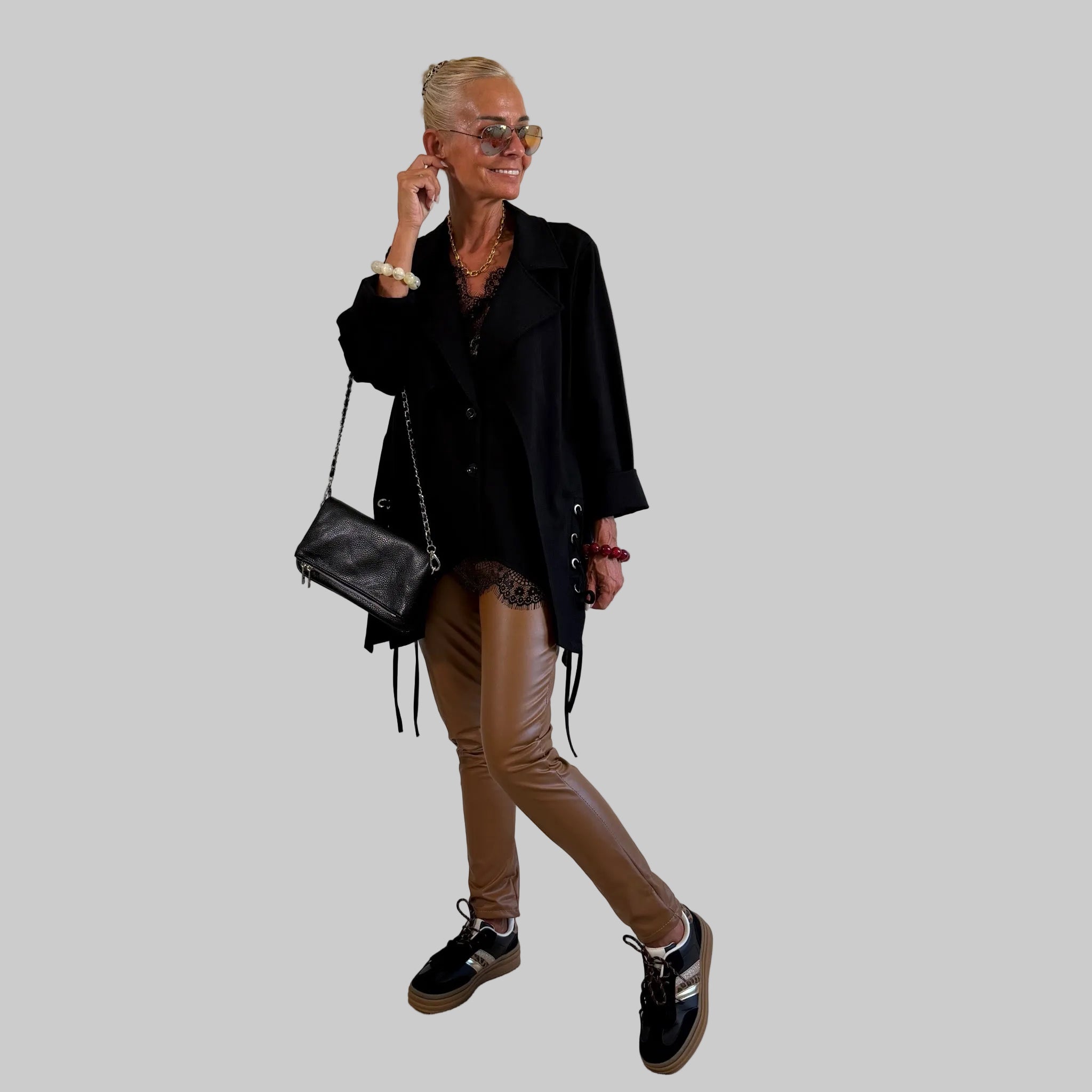 Blazer Nietendetails - Farbauswahl