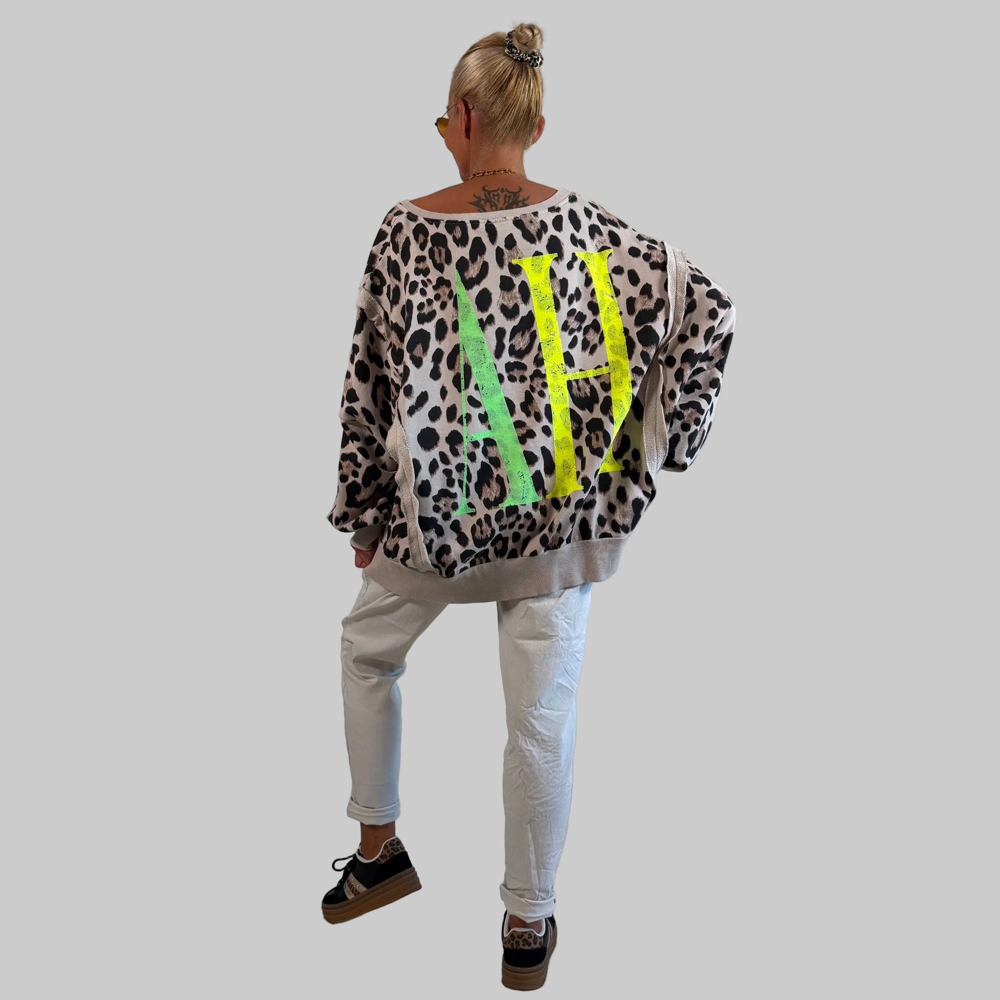 Leo Sweater Oversize "YEAH" - Farbauswahl