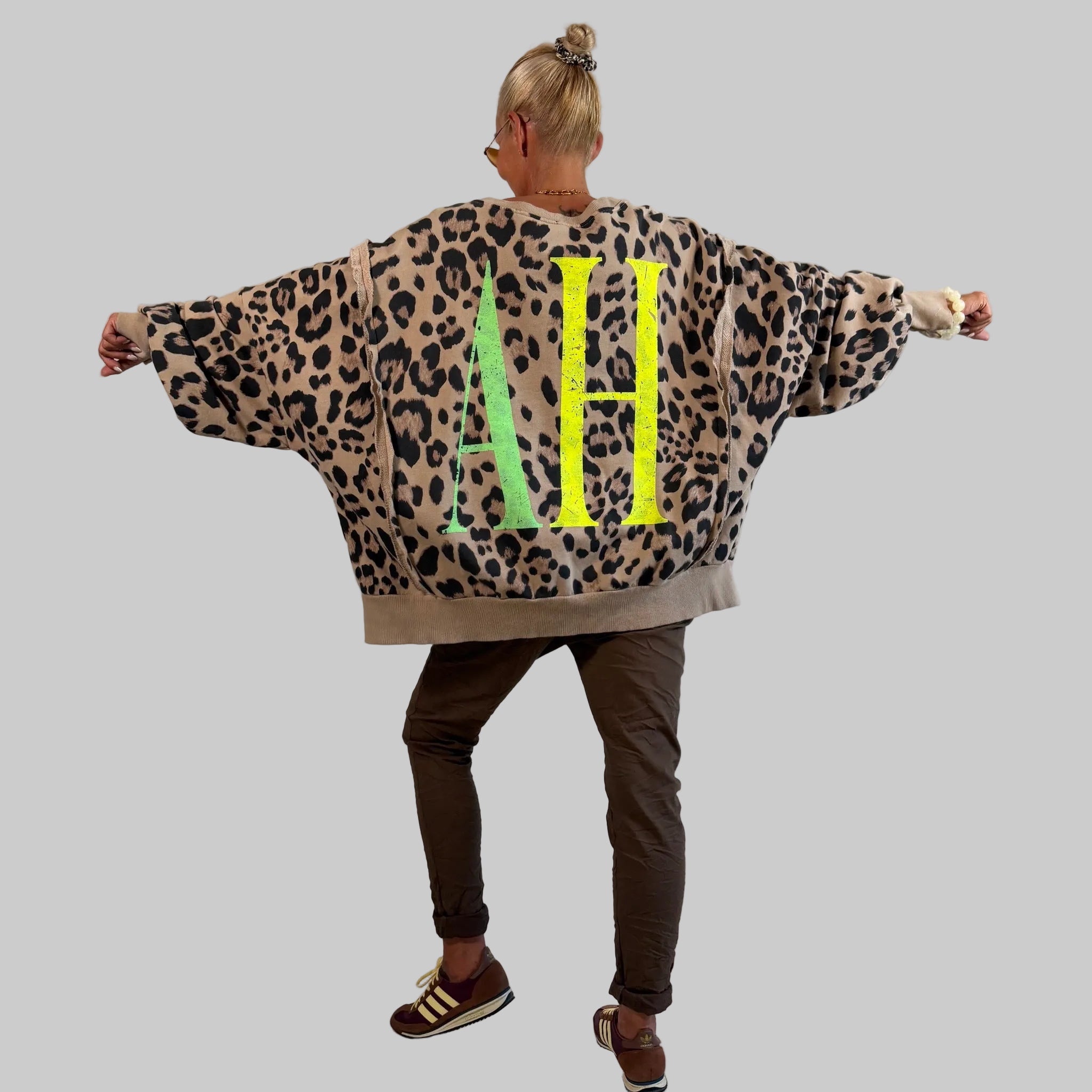 Leo Sweater Oversize "YEAH" - Farbauswahl