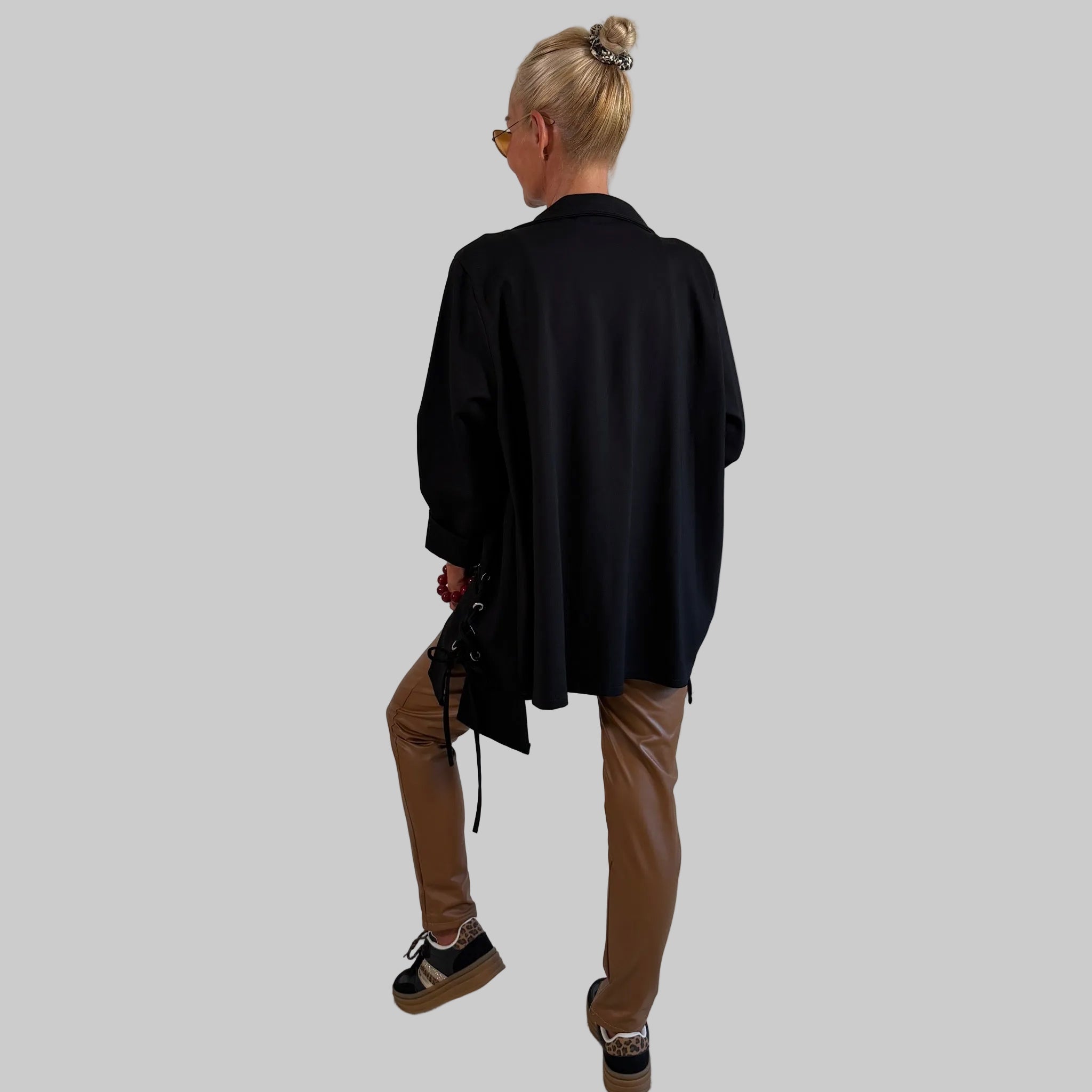 Blazer Nietendetails - Farbauswahl
