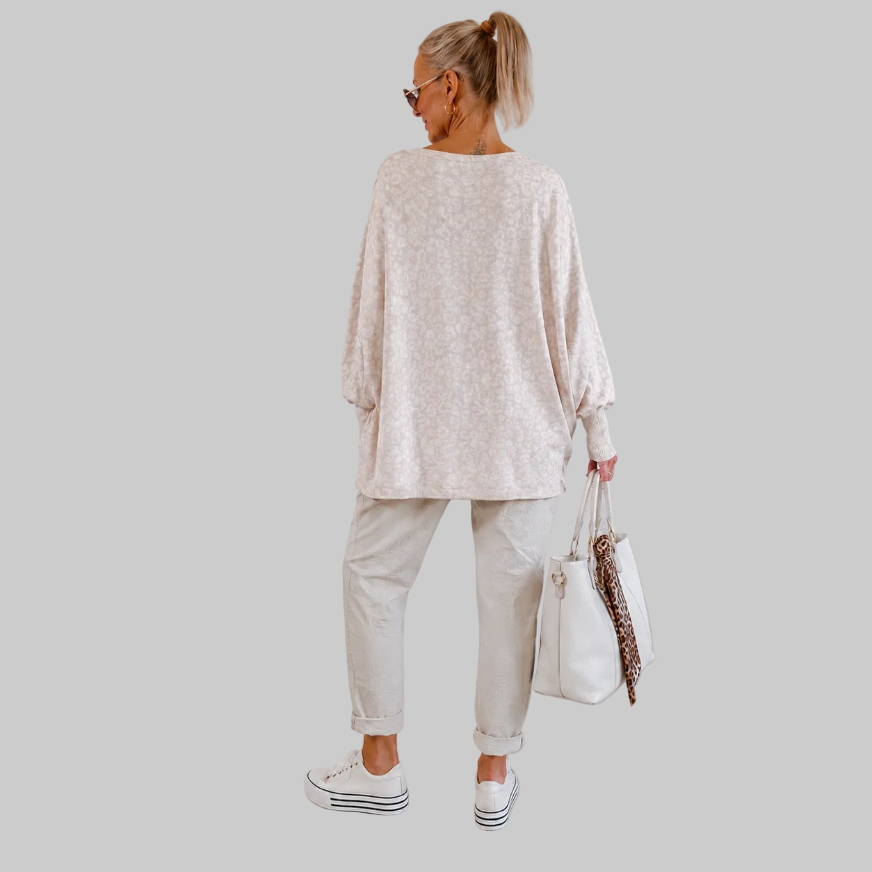 Leo Feinstrickpullover Oversized