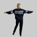Butterstoff Sweater "Namaste"