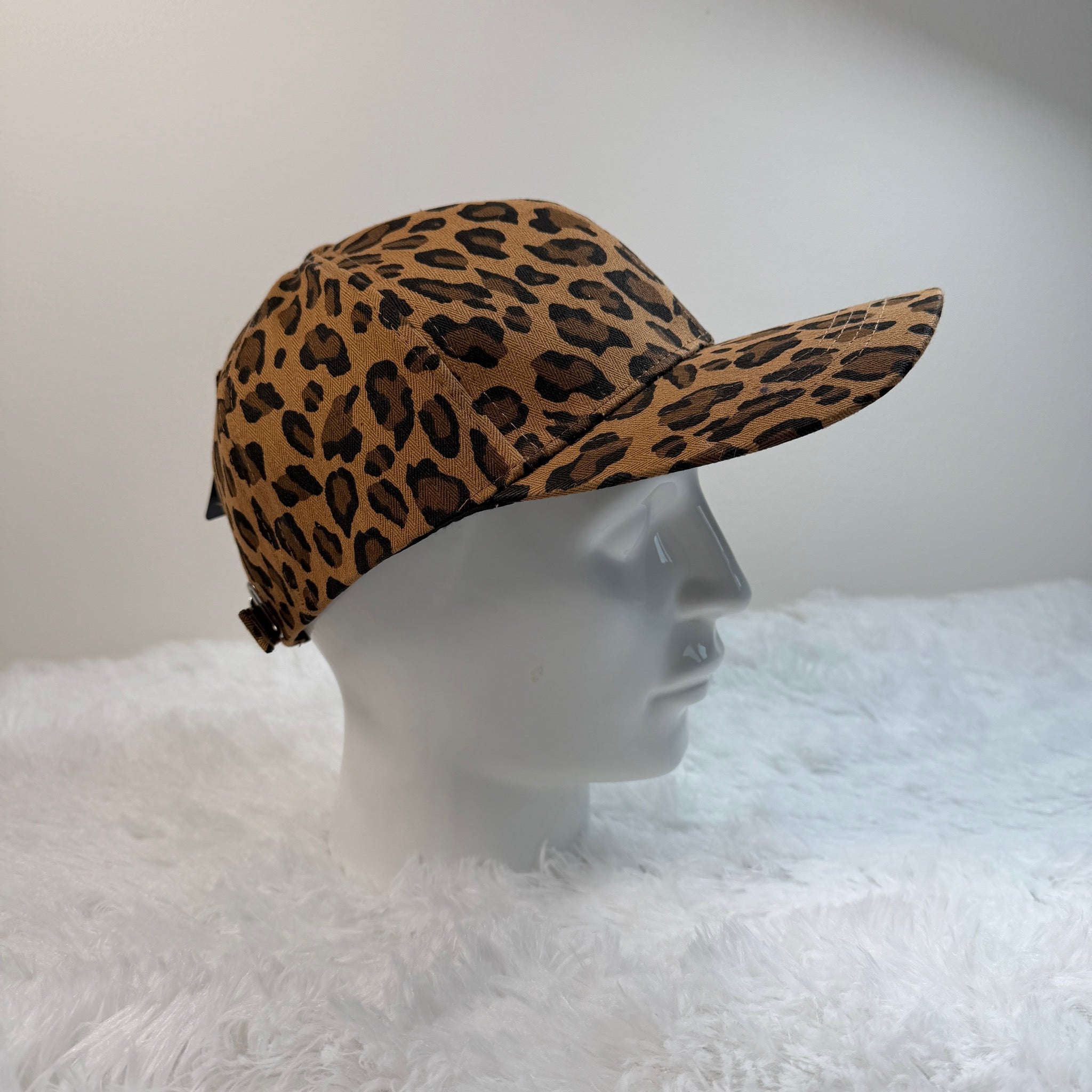 Cap Leo