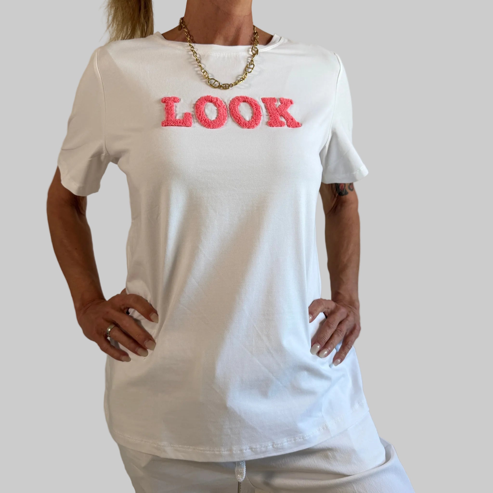 T-Shirt Look