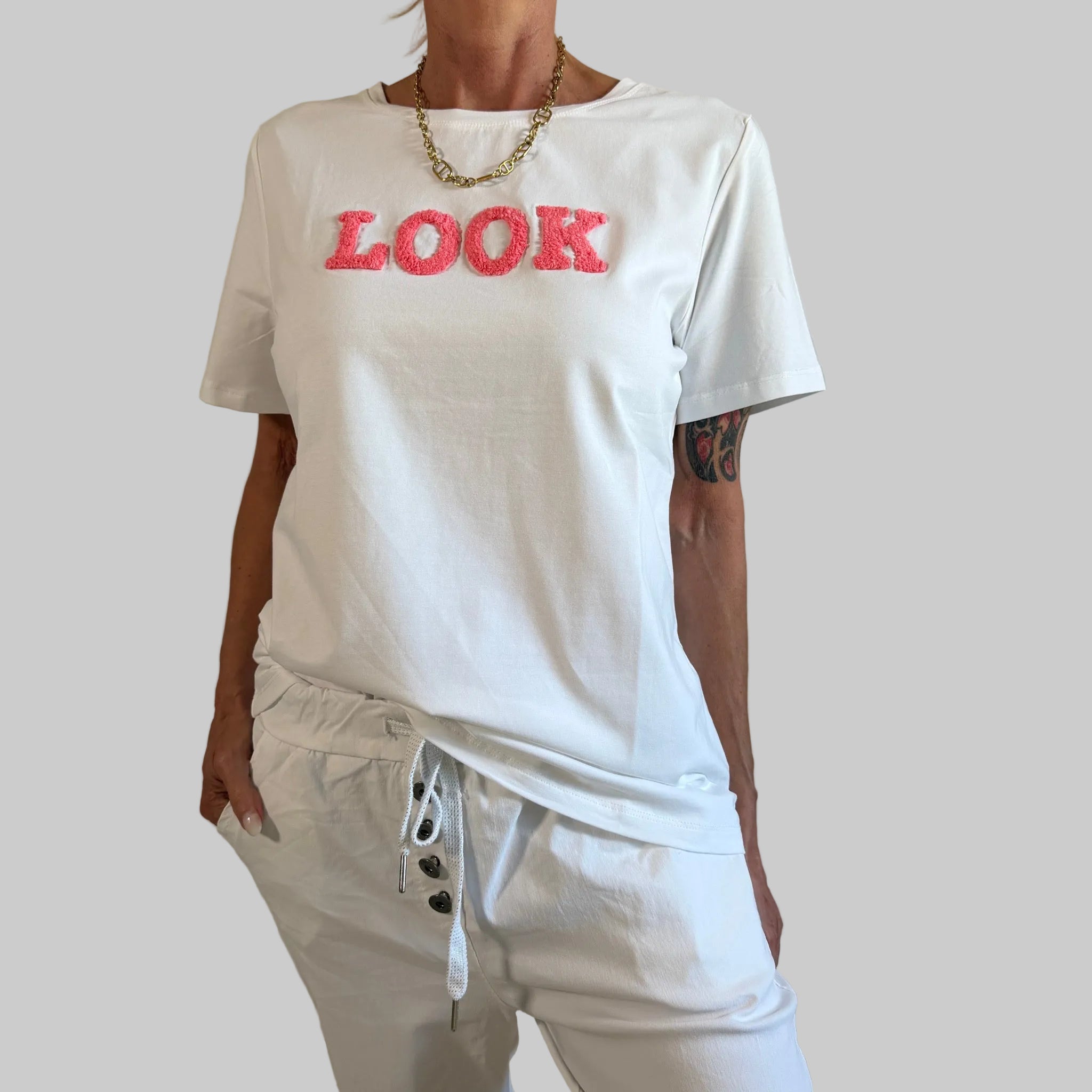 T-Shirt Look