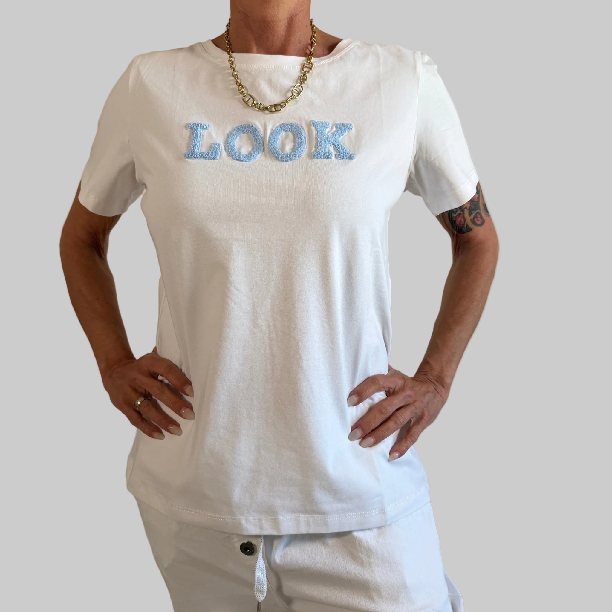 T-Shirt Look