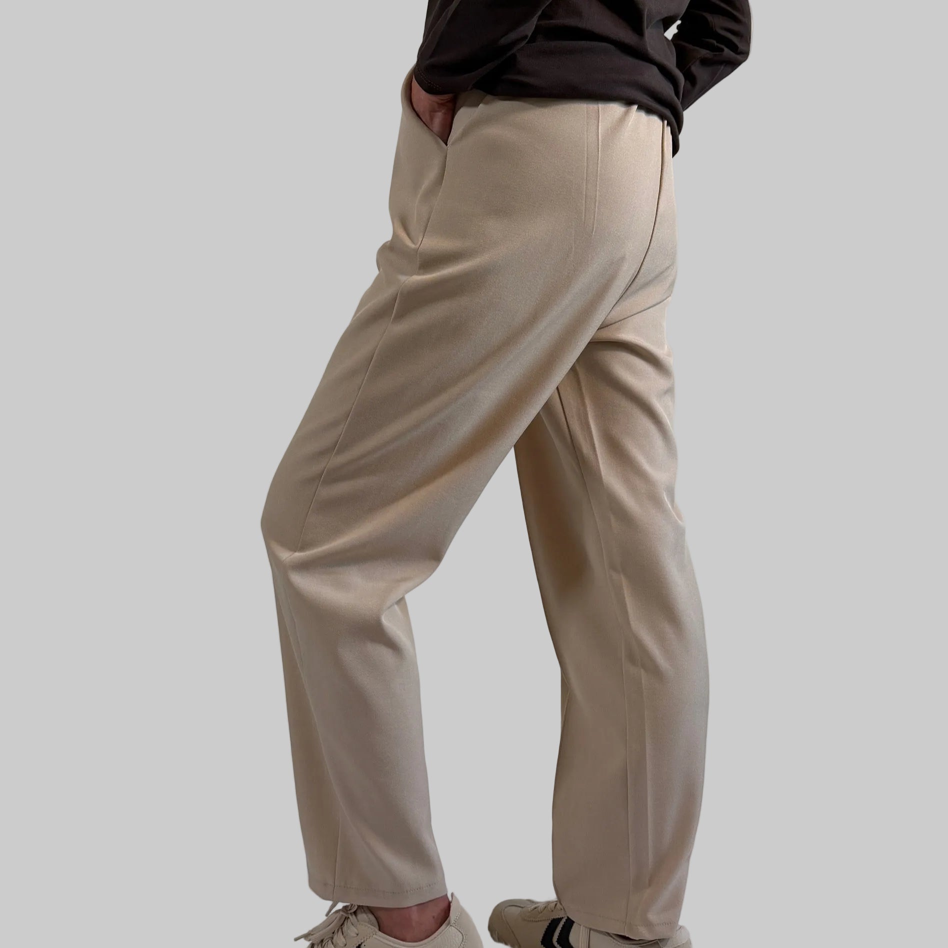 Klassische Stoffhose