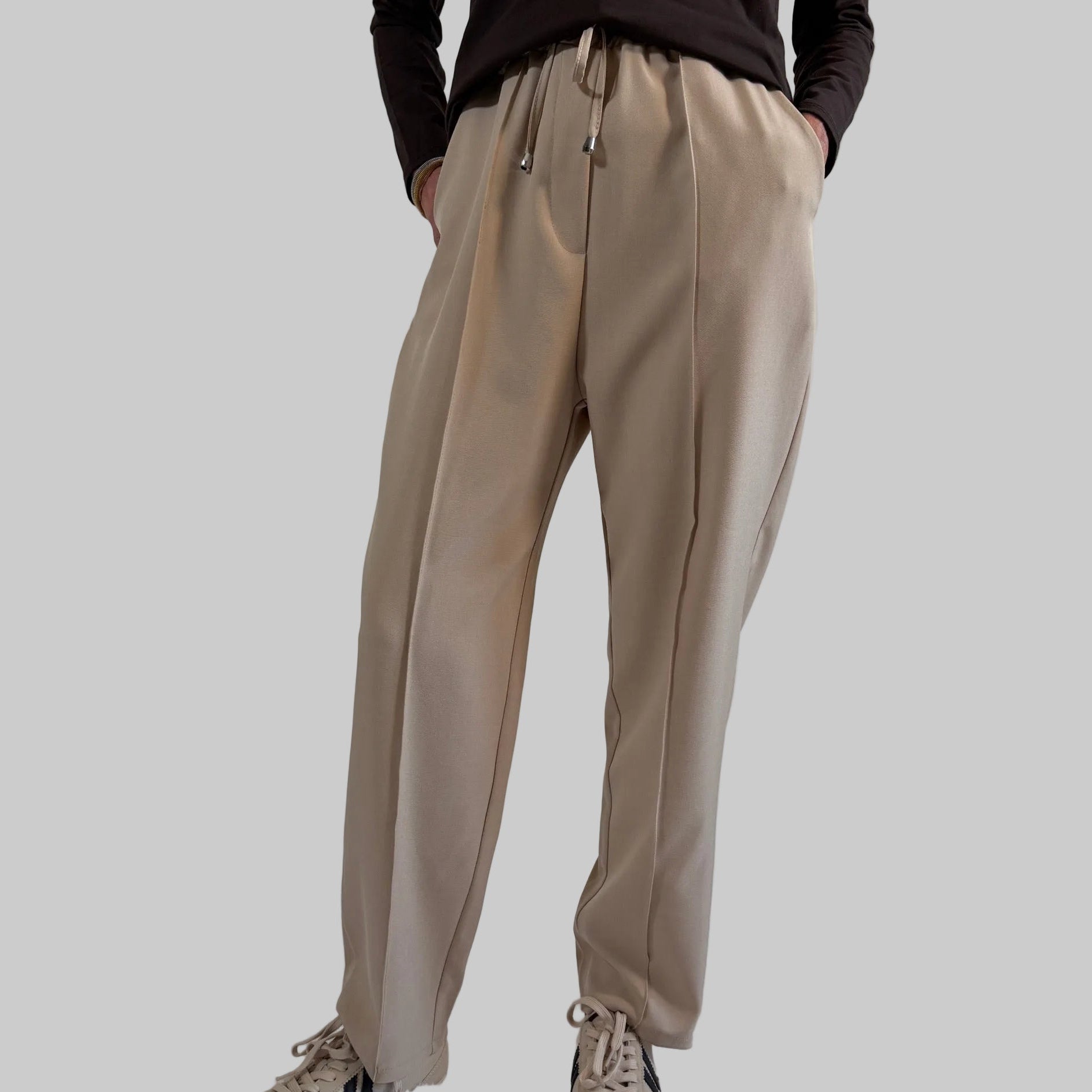 Klassische Stoffhose